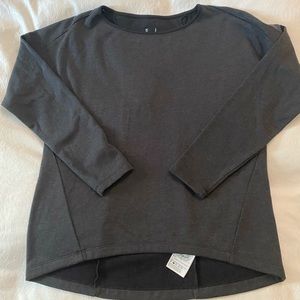 NWOT Arcteryx Nayara Sweatshirt